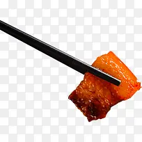 筷子夹起的红烧肉