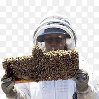 手拿一巢蜜蜂