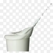 一杯牛奶