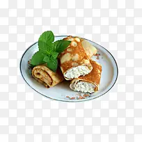 盘子里鸡蛋饼子