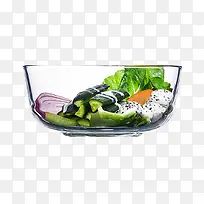 透明碗里的蔬菜