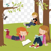 坐在草地靠着树看书的孩子们