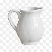 白色陶瓷杯子
