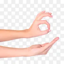 两只做出手势的手