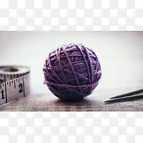 紫色毛线球高清壁纸