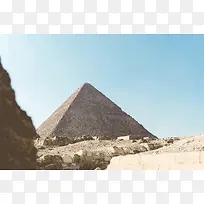 埃及金字塔顶端三角