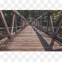 复古怀旧木桥树林