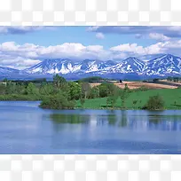 雪山蓝天湖泊深林