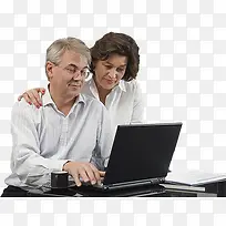 两个人看电脑