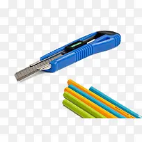 彩色铅笔和刀具