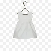 衣挂和白色连衣裙