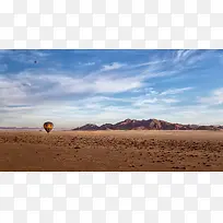 沙漠里的热气球高清壁纸
