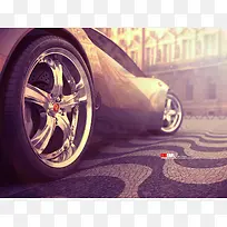 阳光下的跑车城堡
