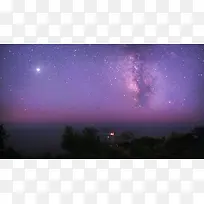 紫色天空星星树林