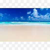 美丽沙滩风景与蓝天白云图片