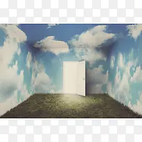 蓝天白云绿草地室内