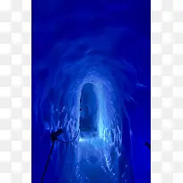 蓝色神秘山洞风景