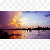 日落河面上的渔船海报背景