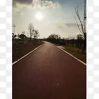 阳光下的旅途风景