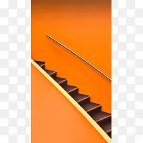 橙色背景楼梯图片