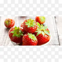 清新文艺范日系草莓