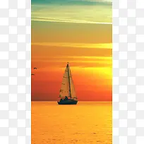 夕阳下海面上的帆船H5背景