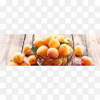 新鲜的黄桃水果高清图片