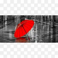 雨夜街上的小红伞