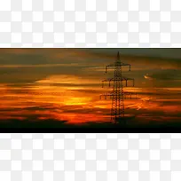夕阳下的电线杆