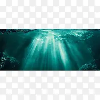 阳光照射的海底素材背景banner