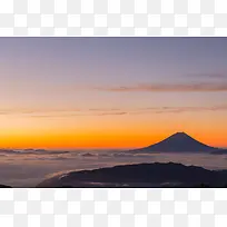 富士山的日出背景