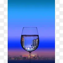 酒杯透明梦幻城市背景