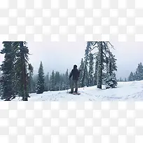 雪山探险背景