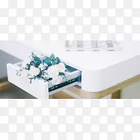 日系清新文艺淡色白玫瑰背景
