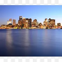 海边的繁华都市夜景高清摄影图片