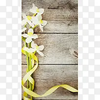 摄影黄色木板白色小花H5背景素材