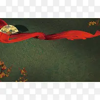 中国风古典花纹红丝绸绣花折扇背景素材