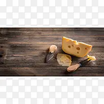 木板上的奶酪美食海报