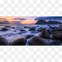 海边礁石背景图