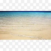沙滩，海浪，清晰的海水，蓝色