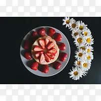 草莓鲜花水果盘子