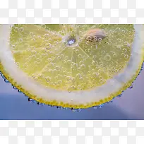柠檬气泡水果饮料