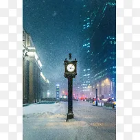 城市夜晚时钟雪花冬季建筑照明